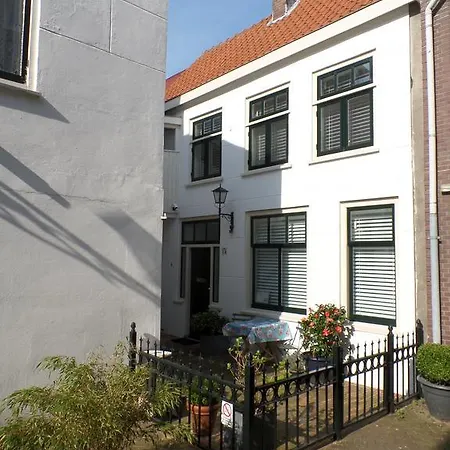 Maff Apartment