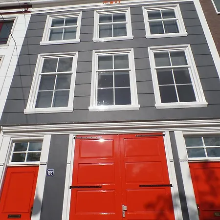 Maff Apartment *